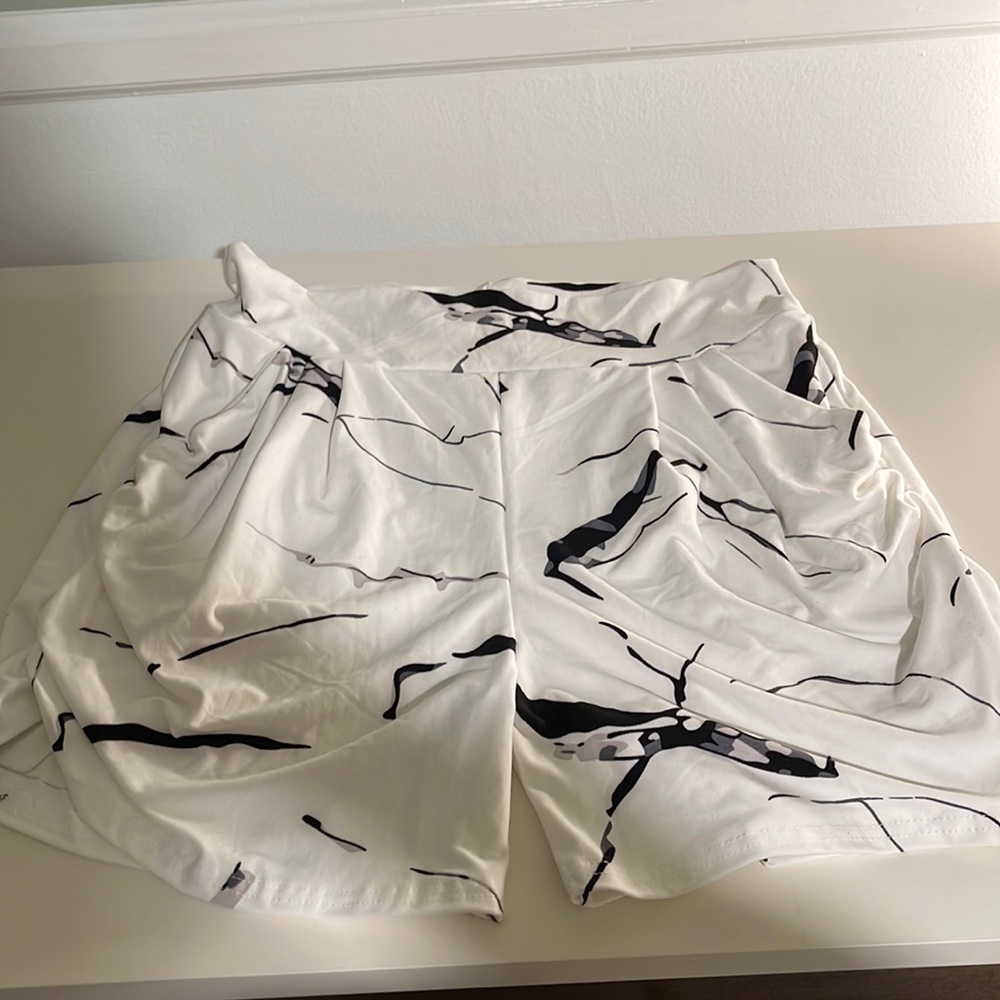 Marble effect white gray and black comfy high waisted shorts